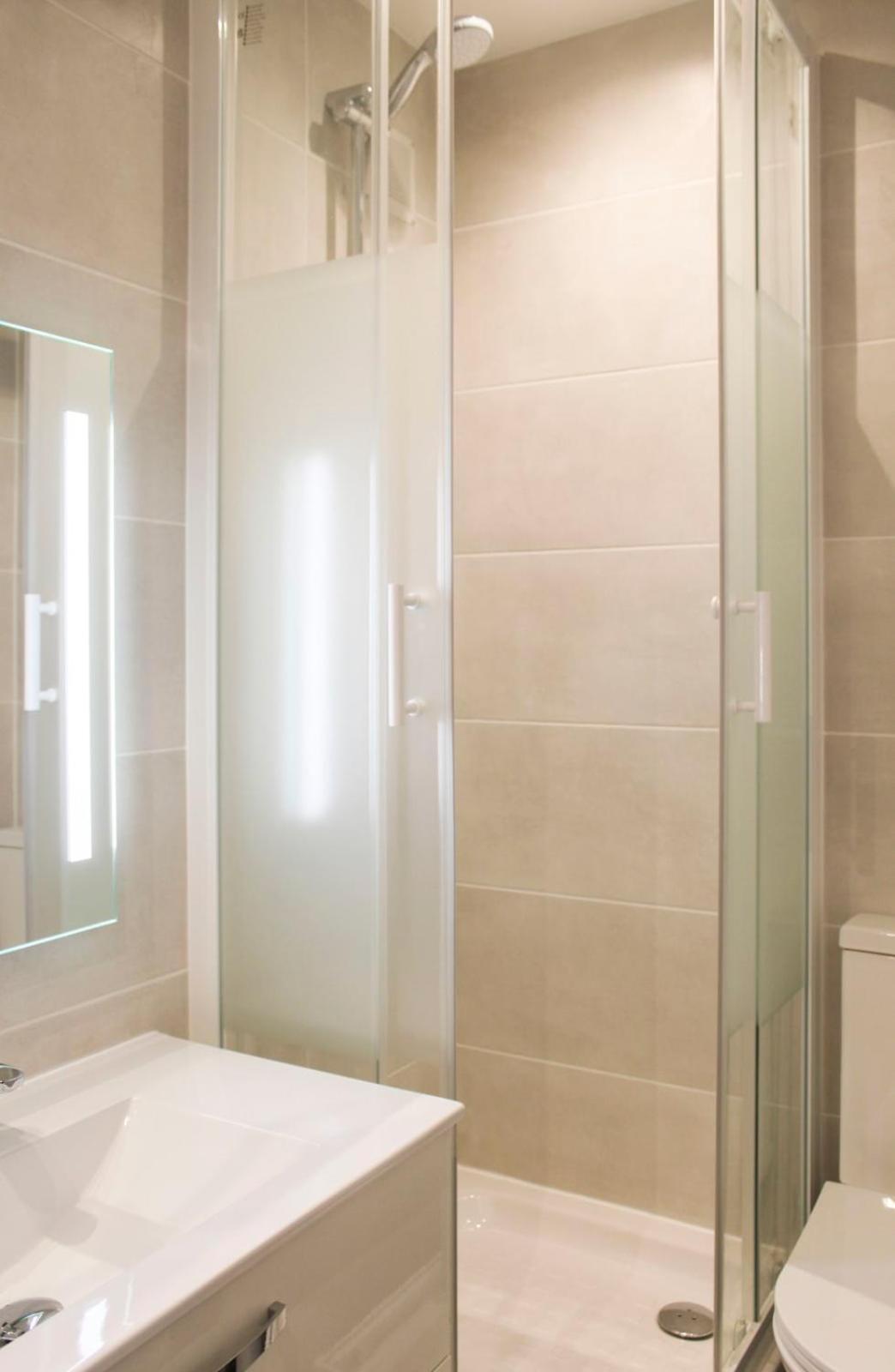 Charming In The Heart Of The 11th Apartment Paris